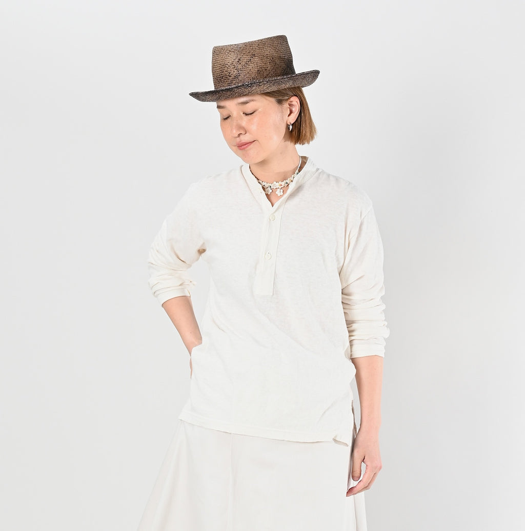 4545 Tenjiku 908 Henley Female Model