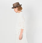 4545 Tenjiku 908 Henley Female Model