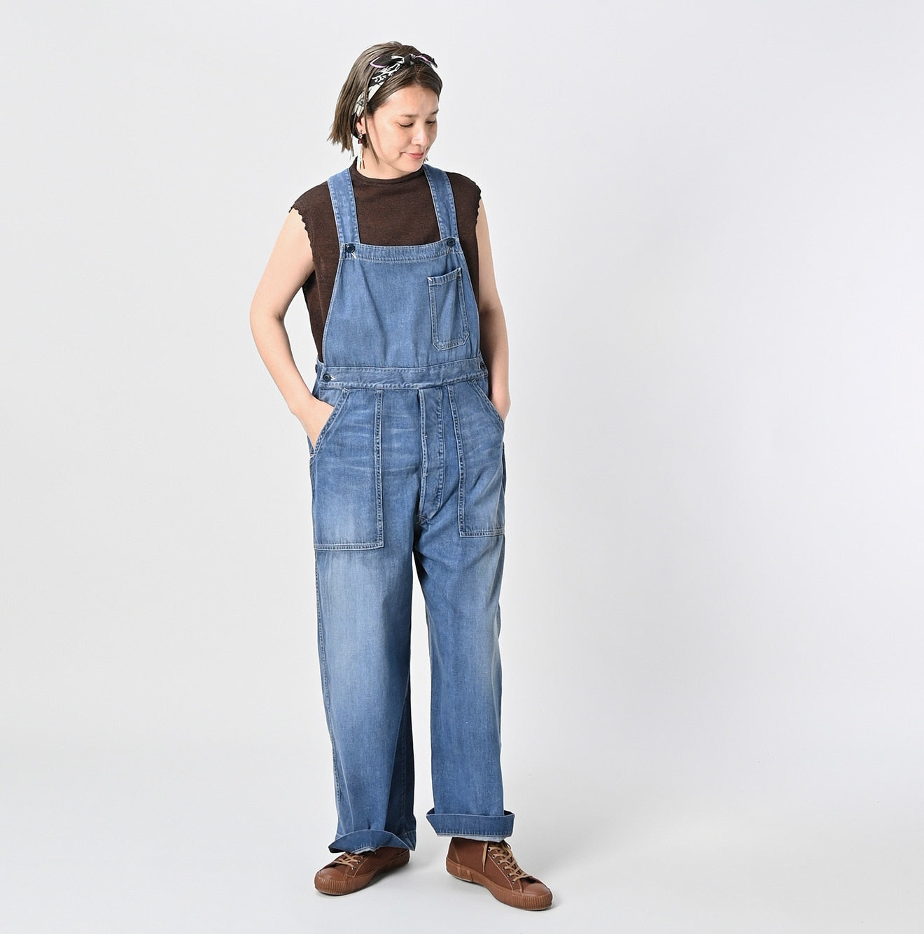 Mon-petit Denim 908 Over All Tan Female Model