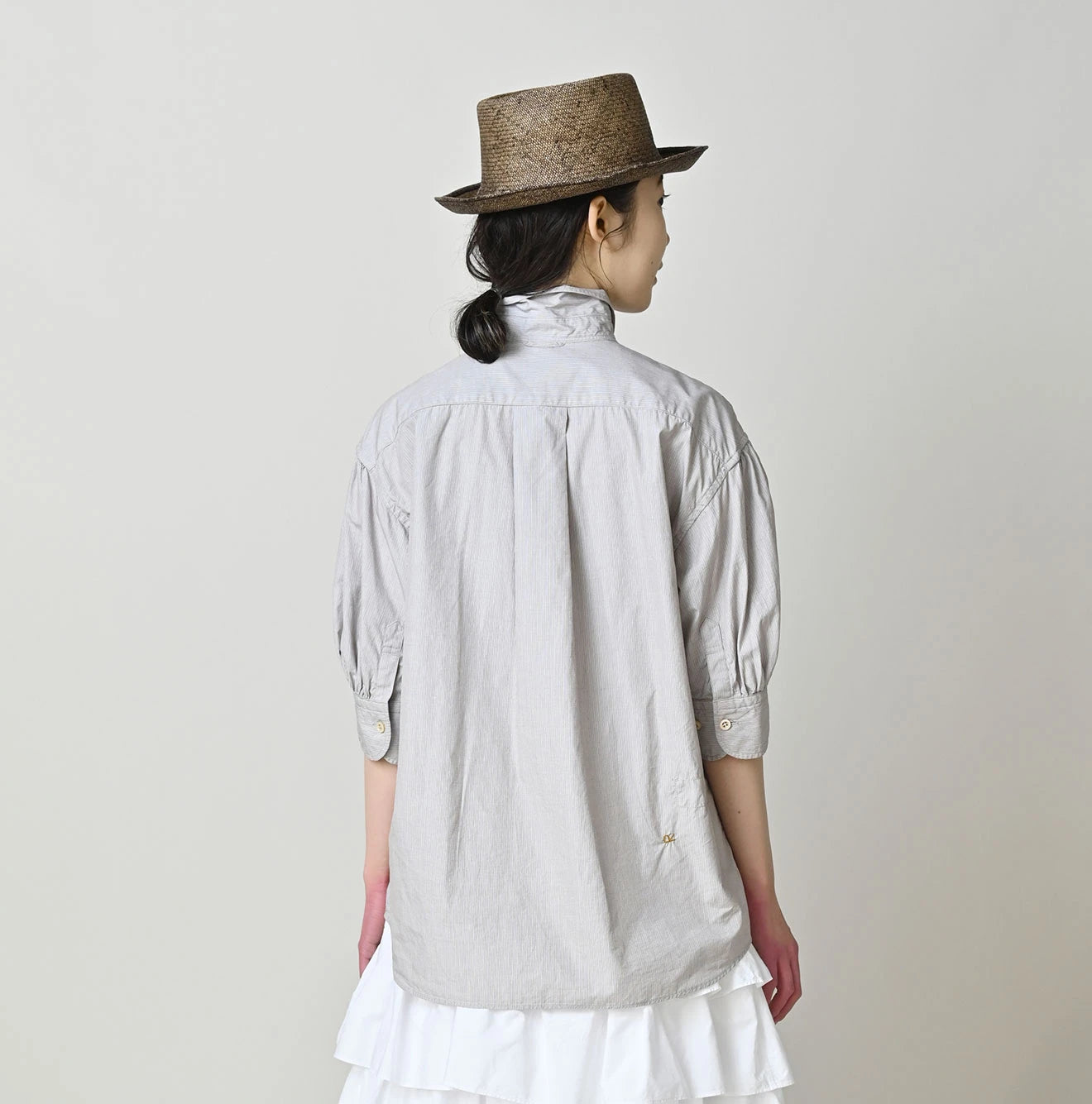 Broadcloth Petit Collar Half Sleeve Coupé Shirt