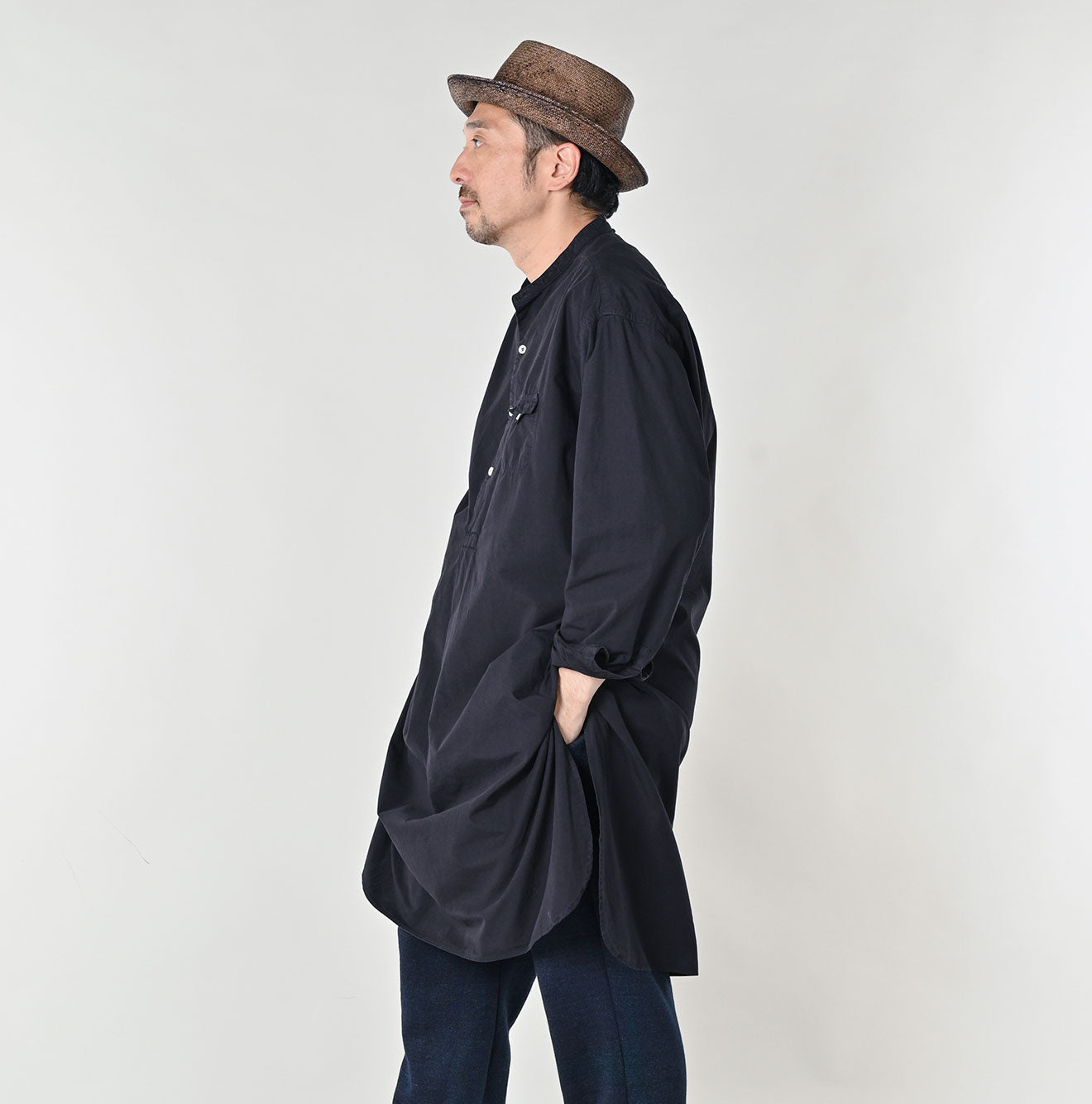 Compact Damp 908 Ocean Smock Shirt Male Model