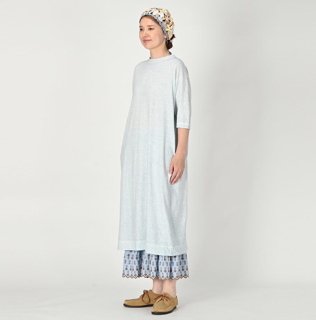 Plant Dyed Tenjiku 45 Star Short Sleeve Dress Female Model