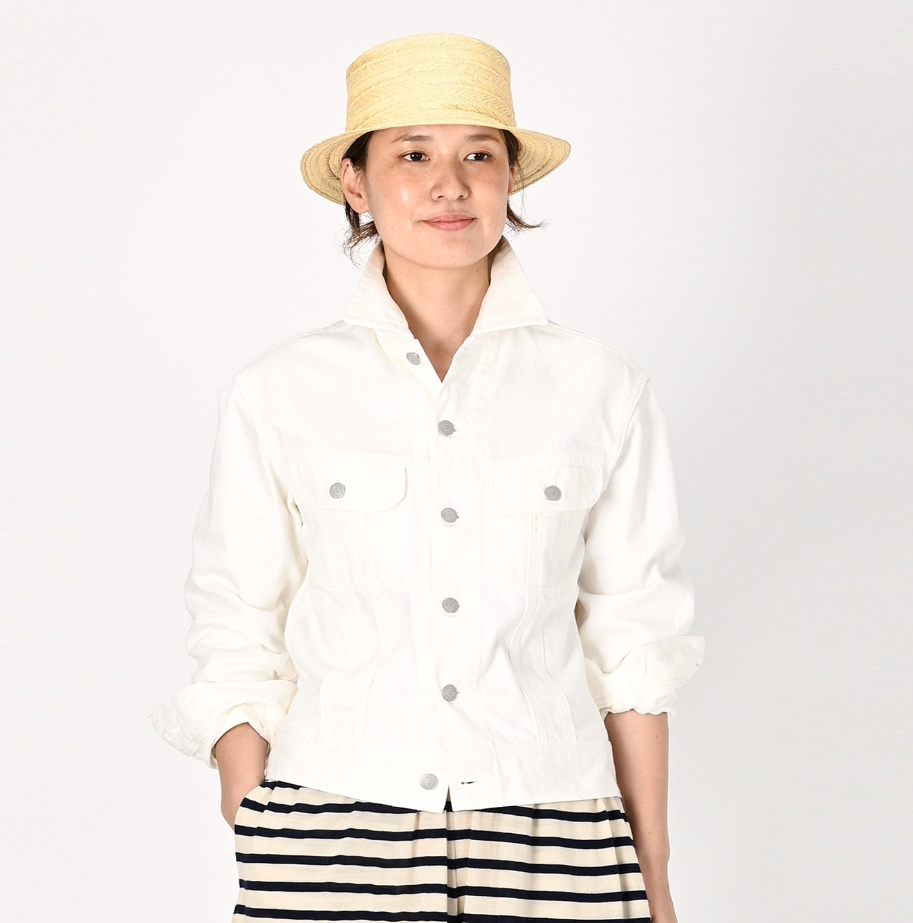 Rye Mugi Denim 908 Hikohime Jacket White Female Model