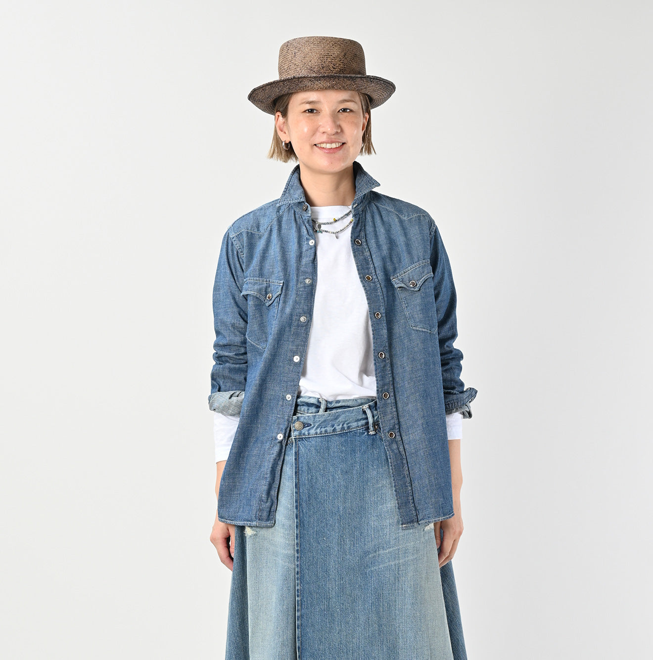 Ruri Dungaree Denim 908 Eastern Shirt Distressed Female Model
