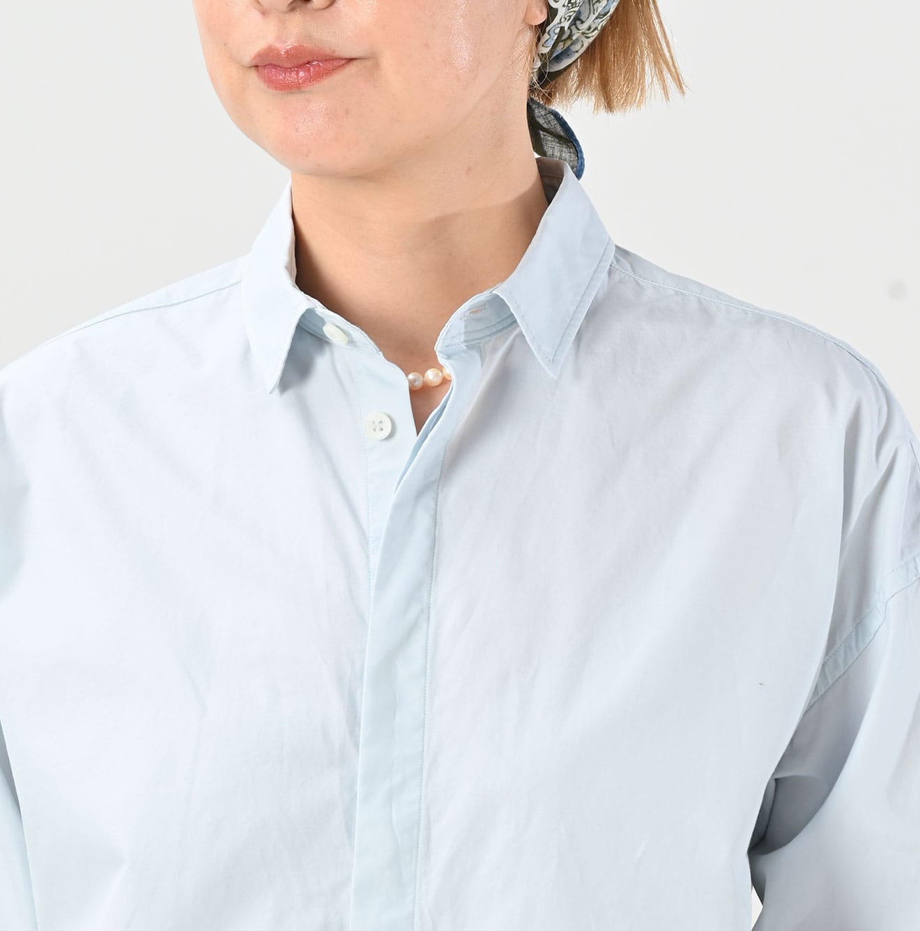 Broadcloth Petit Collar Coupe Shirt Detail