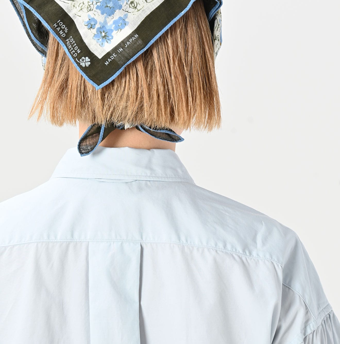 Broadcloth Petit Collar Coupe Shirt Detail