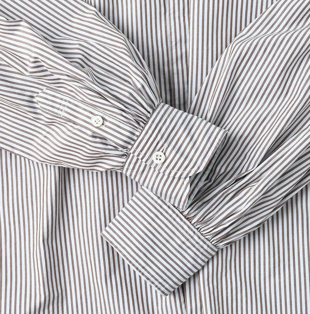 Broadcloth Petit Collar Coupe Shirt Detail