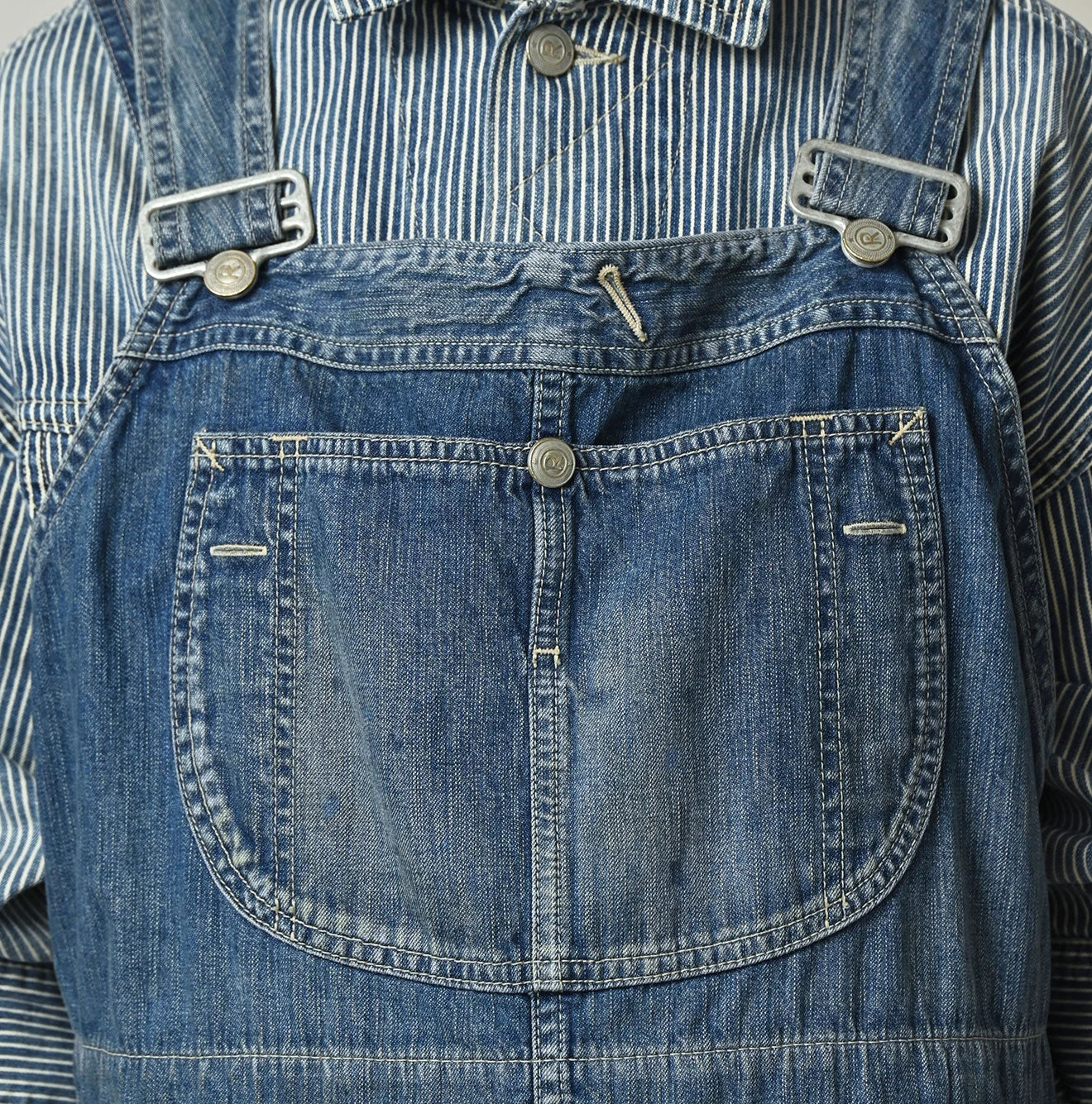 Mugi Denim Over Tablier Distressed