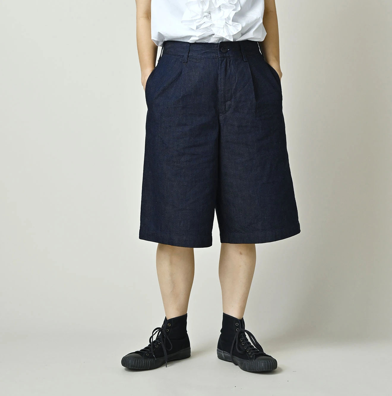 Mugi Denim Lucy Bermuda Pants Nou