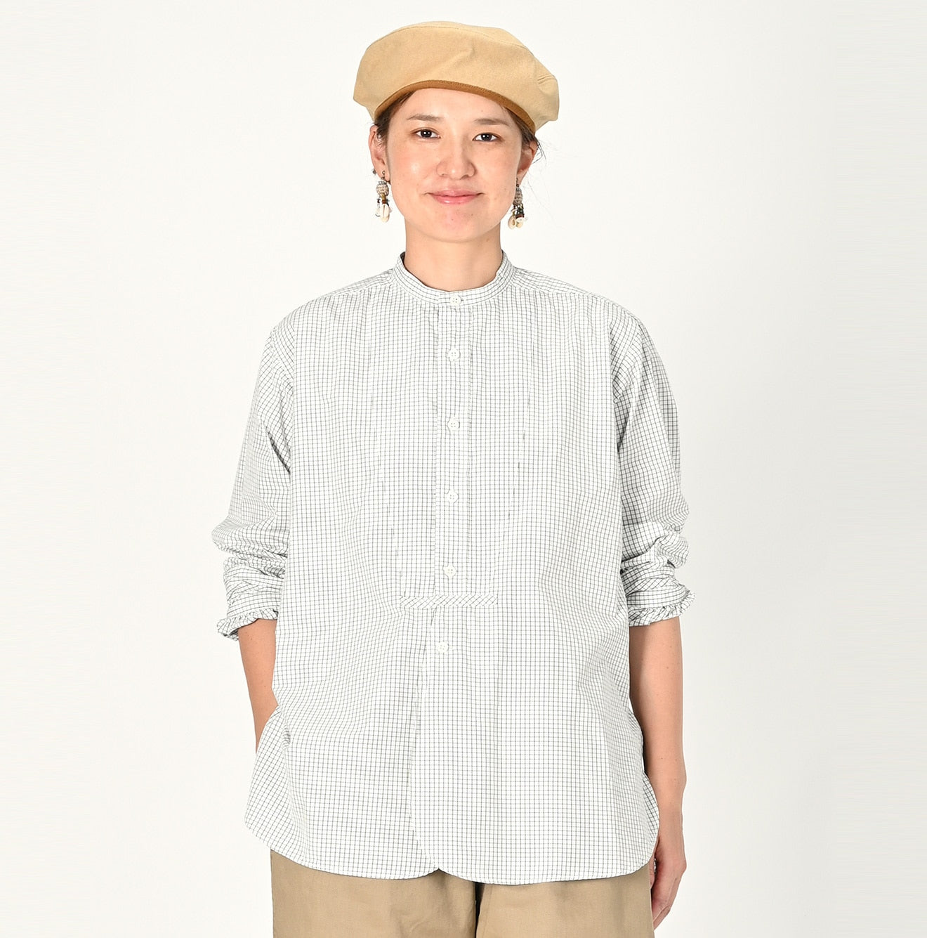 No.180 Miko 908 Big Googoo Shirt Female Model