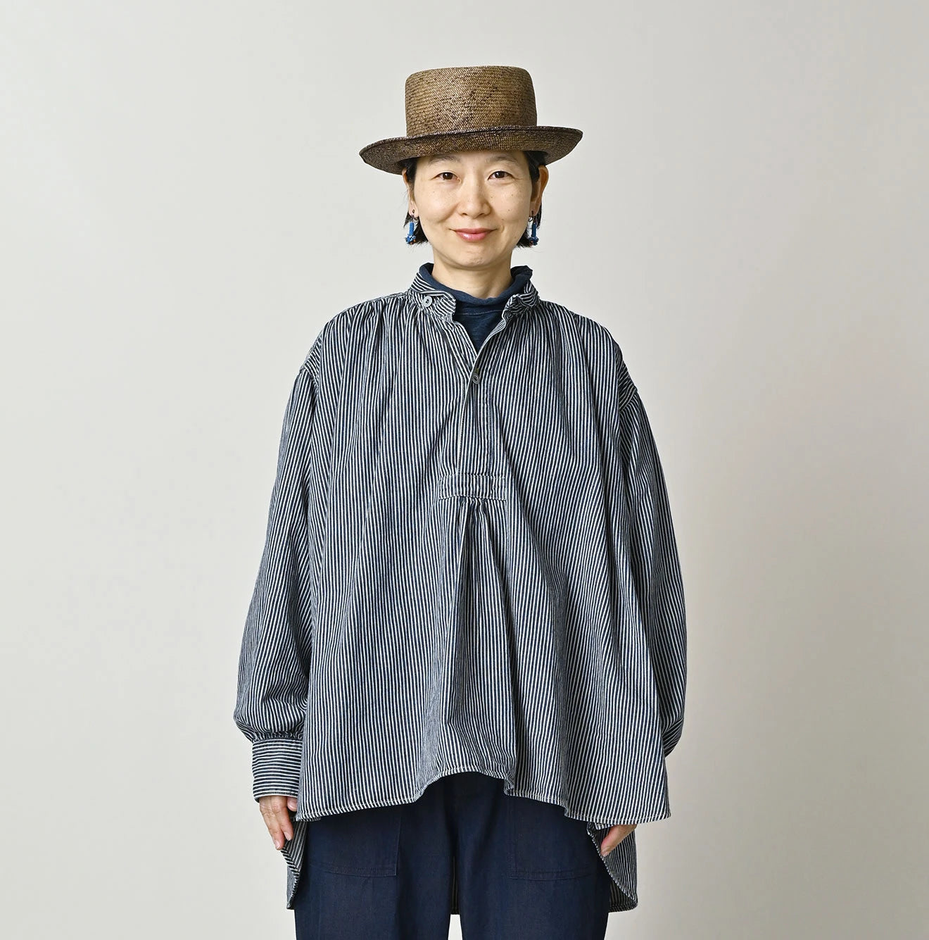 Hickory Komugi Denim Shawl Collar Blouse Distressed