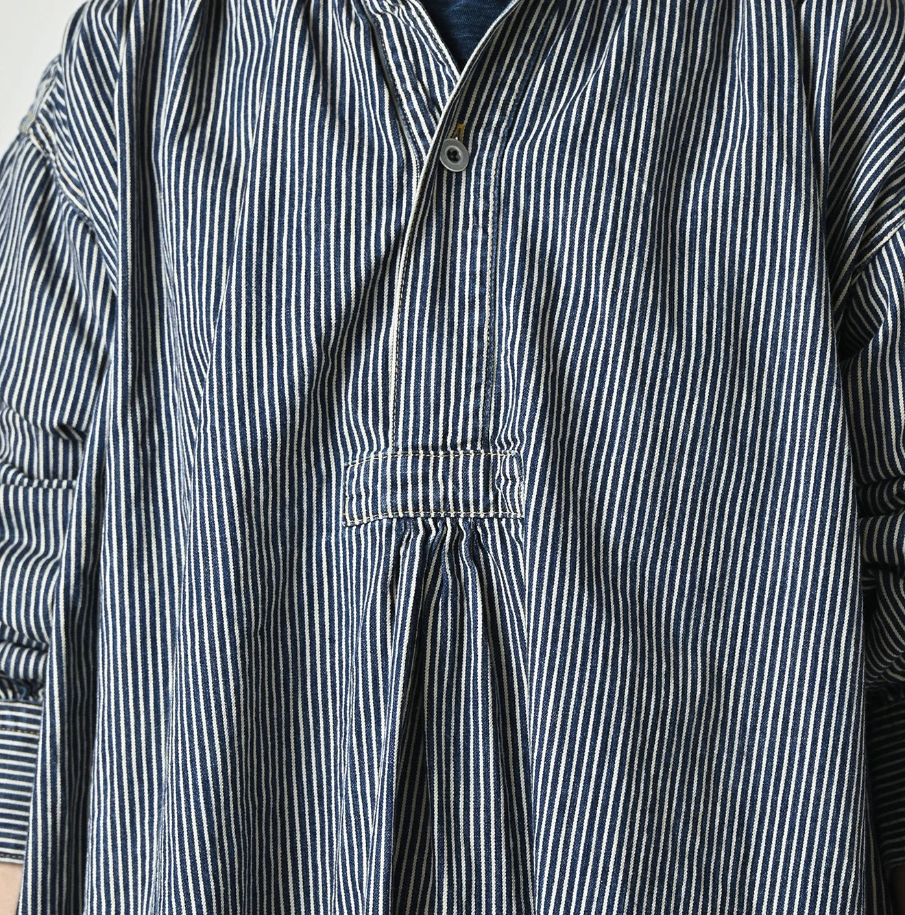 Hickory Komugi Denim Shawl Collar Blouse Distressed