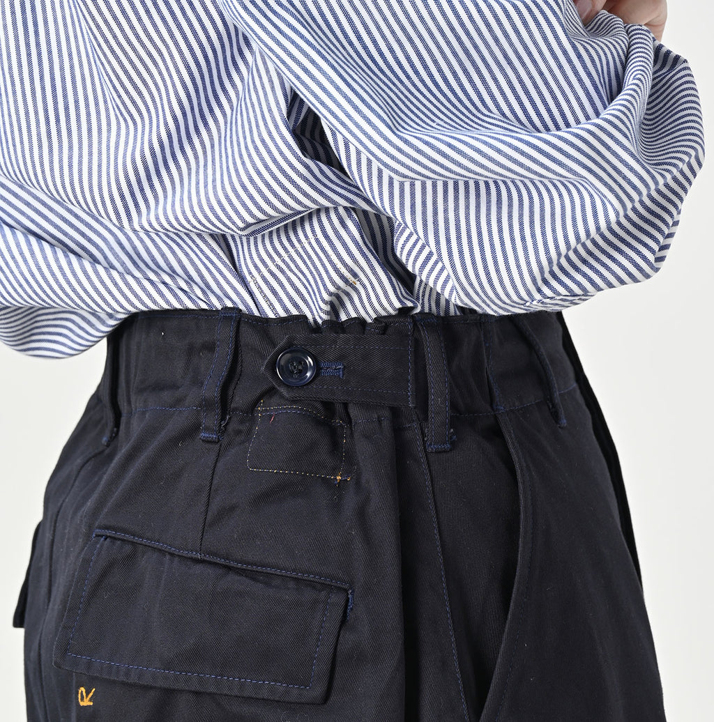 2-Ply Chino Chigo Skirt Detail