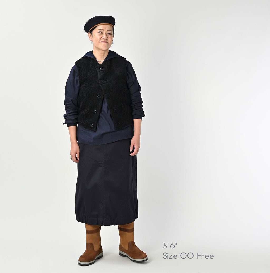 2-Ply Chino Chigo Skirt Female Model