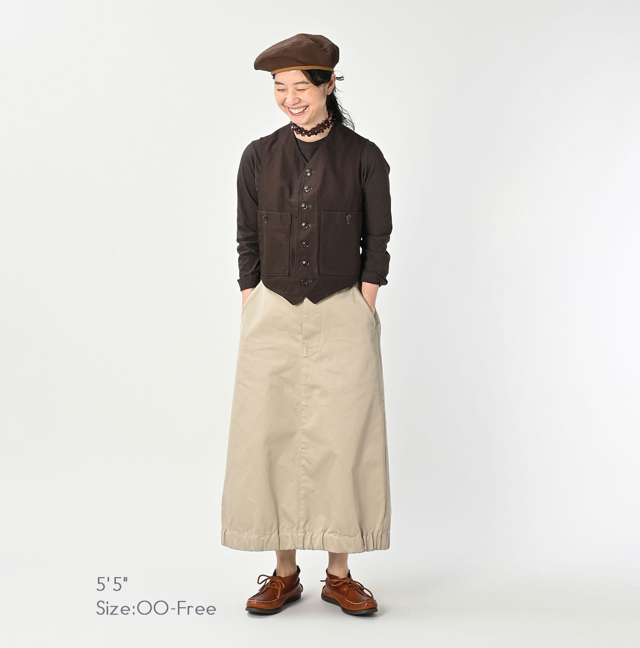 2-Ply Chino Chigo Skirt Female Model