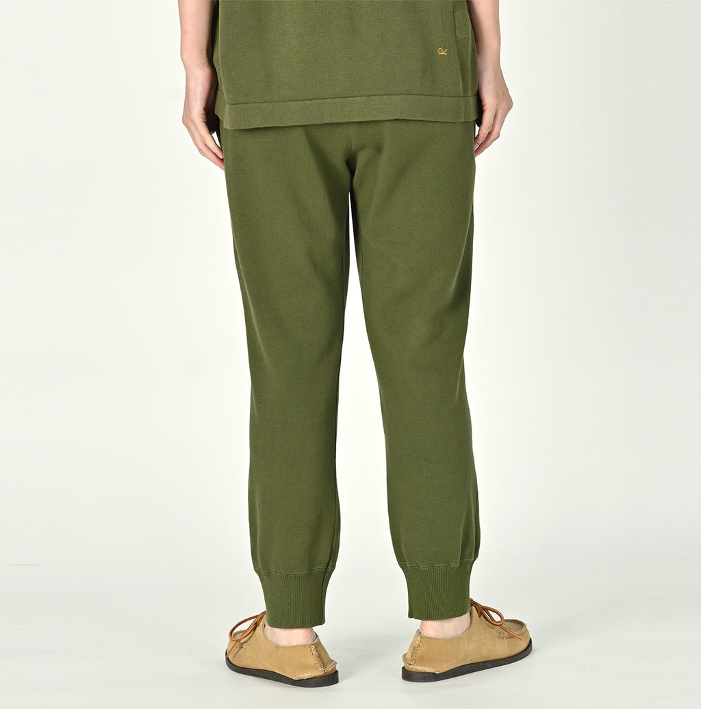 Tenjiku Knitsew 908 Pants Female Model