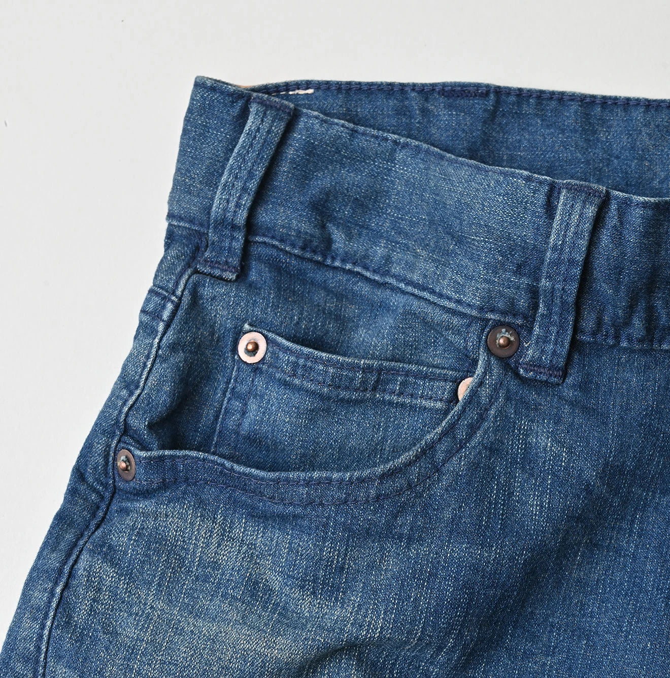 Light Mon-Brown Stretch Denim Sabrina 5 Distressed