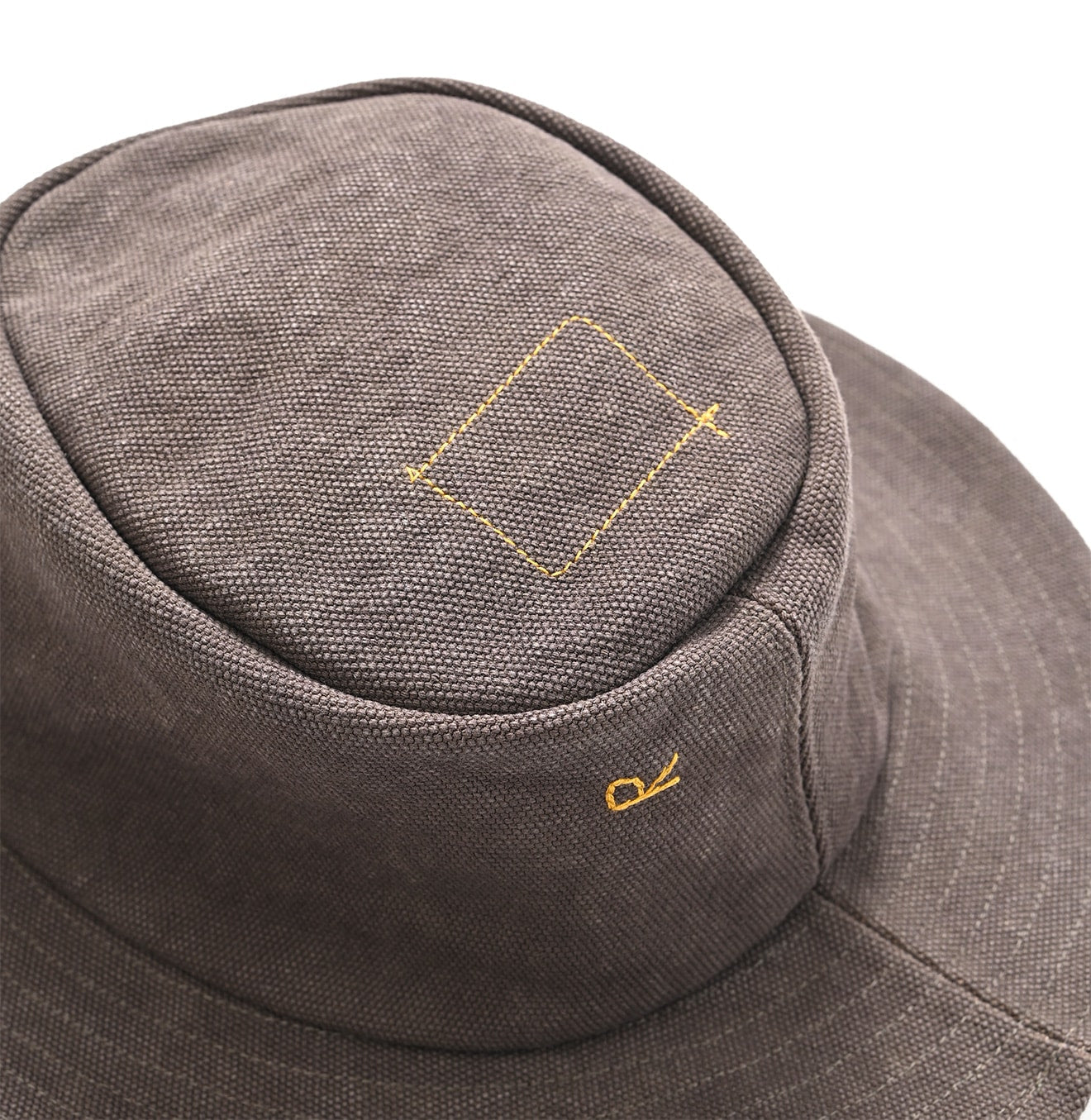No. 4 Canvas Hat Dark Detail