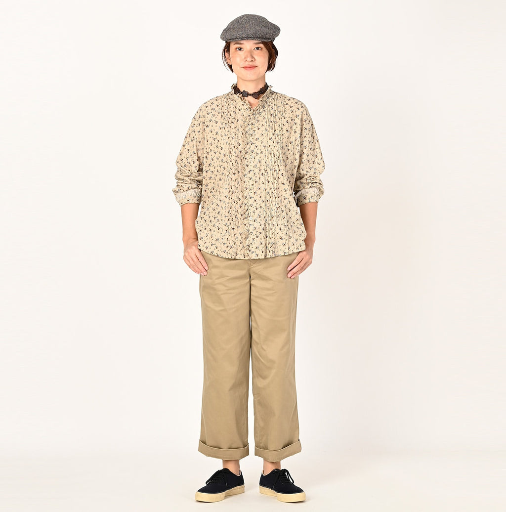 Weapon Chino Cotto Charlotte Pants Female Model