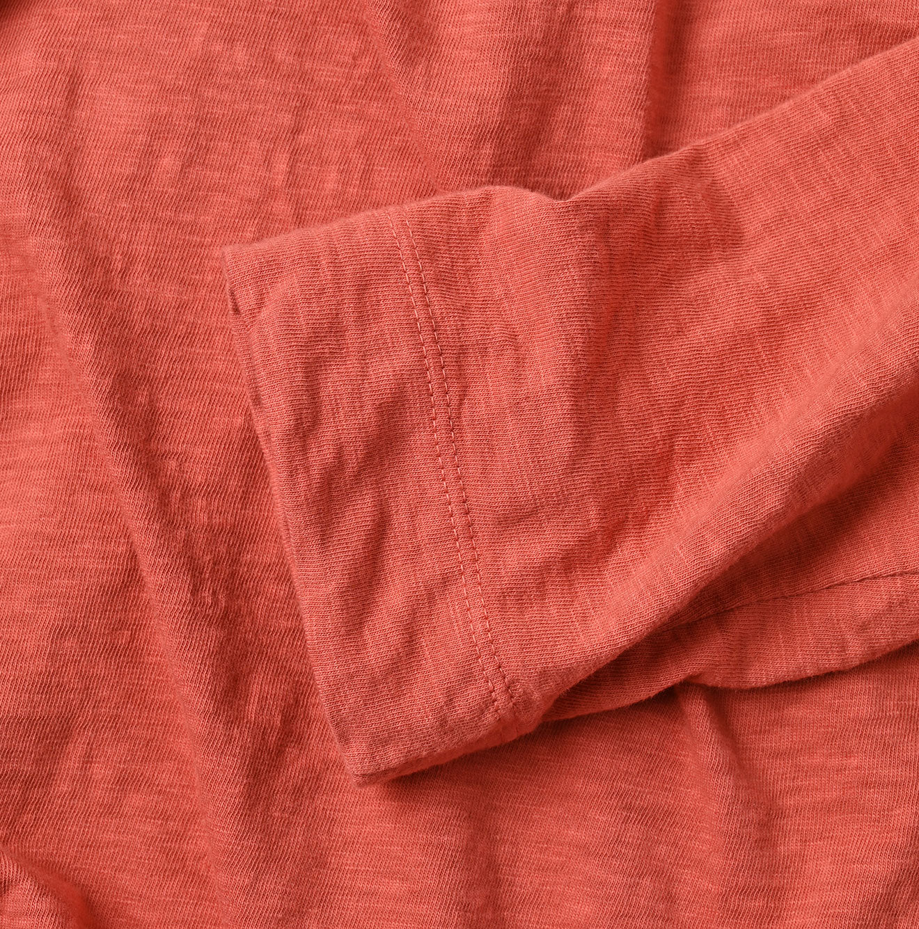 Plant Dyed Yock Neck Big Slit T-shirt Detail