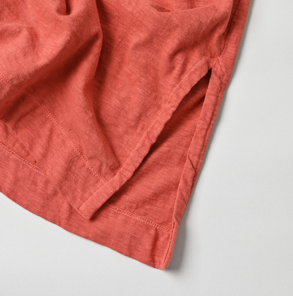 Plant Dyed Yock Neck Big Slit T-shirt Detail