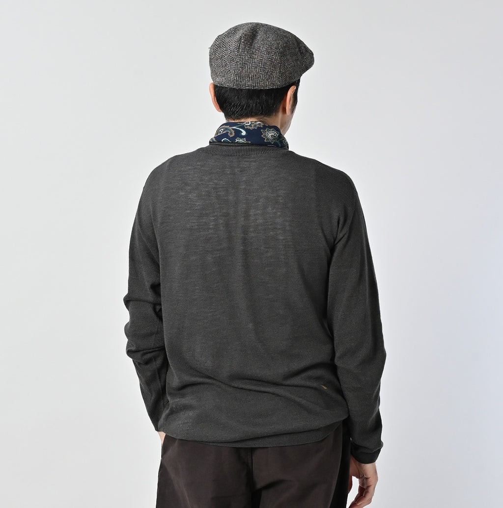 Whole Super Gauze 908 Turtle Neck Male Model