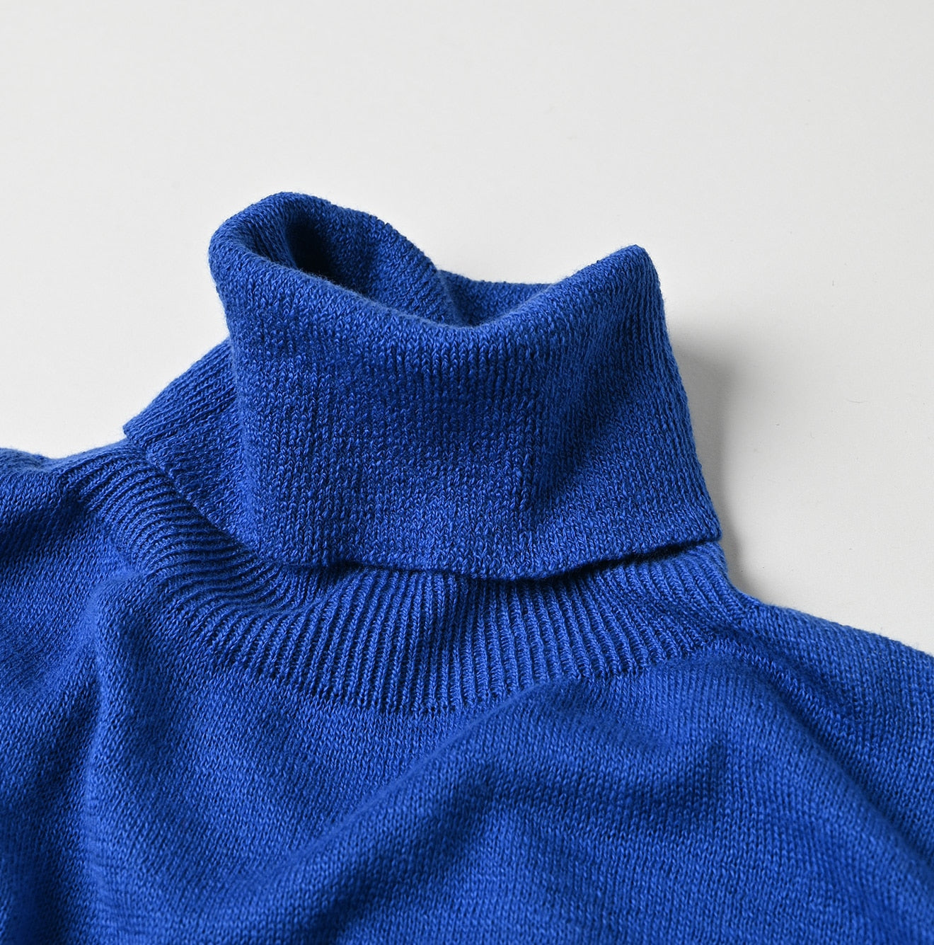 Whole Super Gauze 908 Turtle Neck Detail