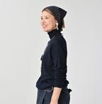 Indigo Whole Super Gauze 908 Turtle Neck Female Model