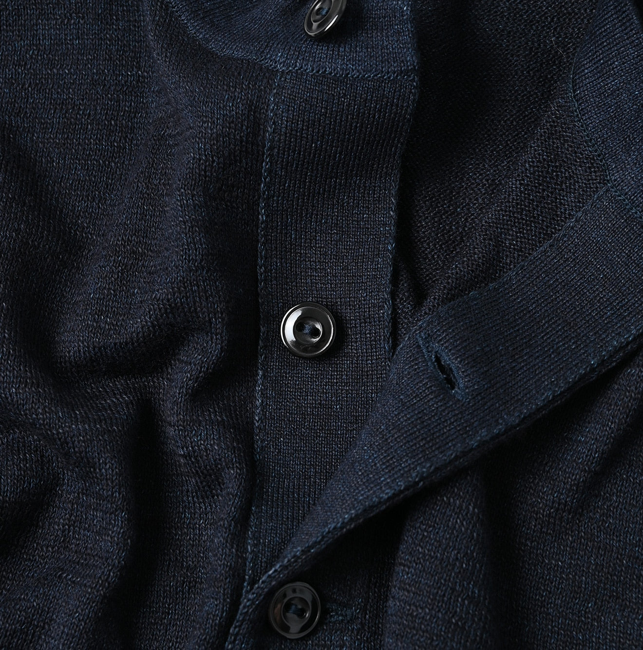 Indigo Whole Super Gauze 908 Henley Detail