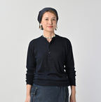 Indigo Whole Super Gauze 908 Henley Female Model