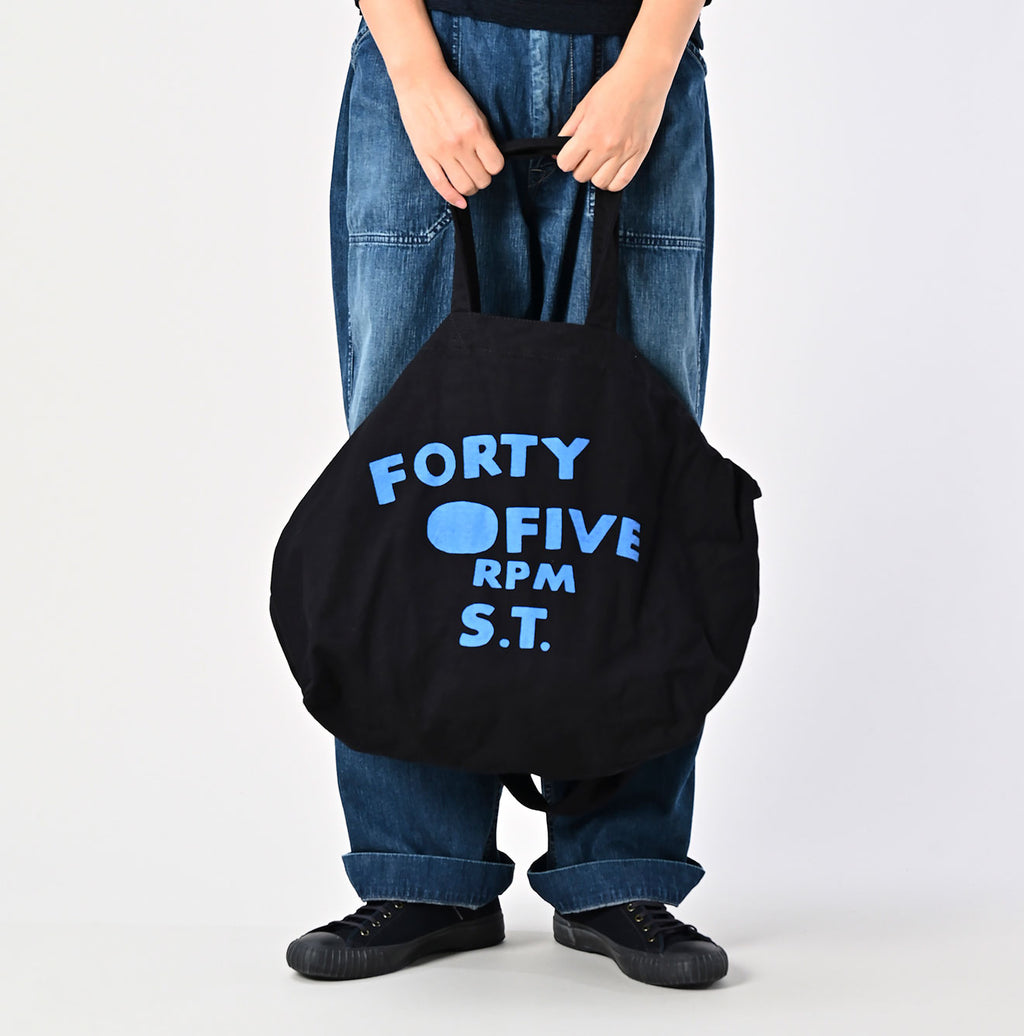 Indian 45 Star Tote Large Female Model