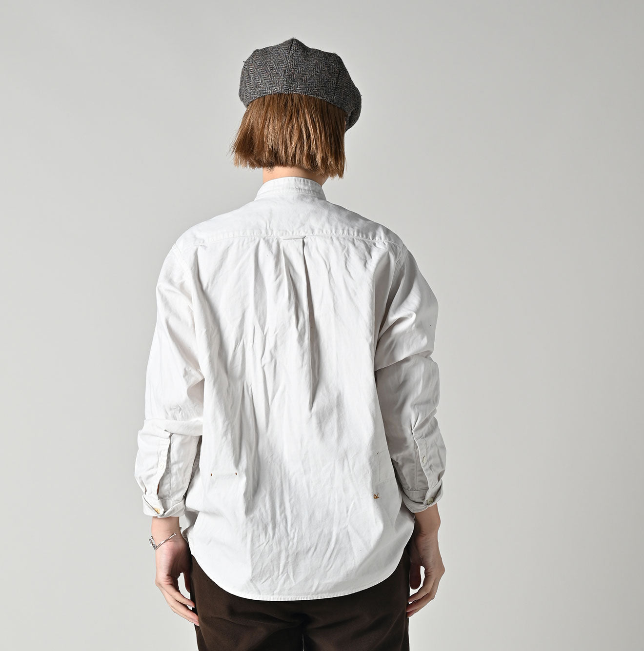 Thin Back Satin 908 Nîmes Shirt Female Model