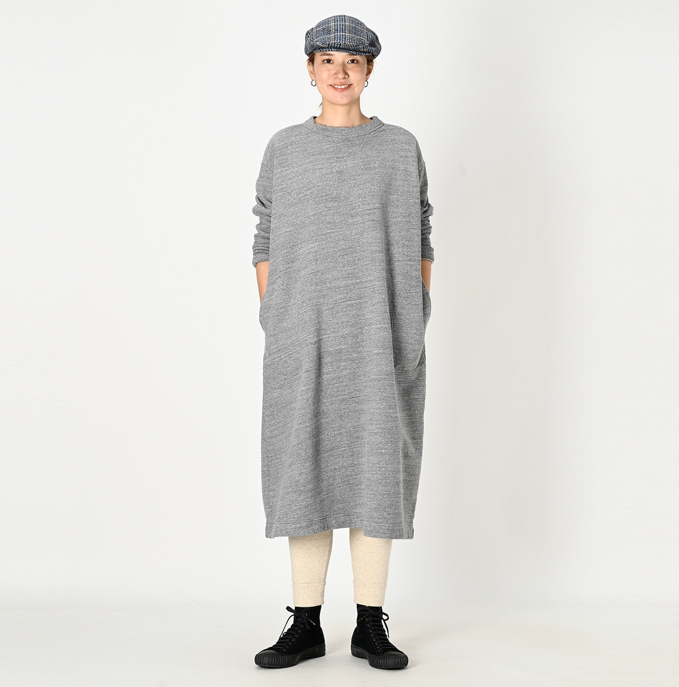 Top Urake Dress Female Model