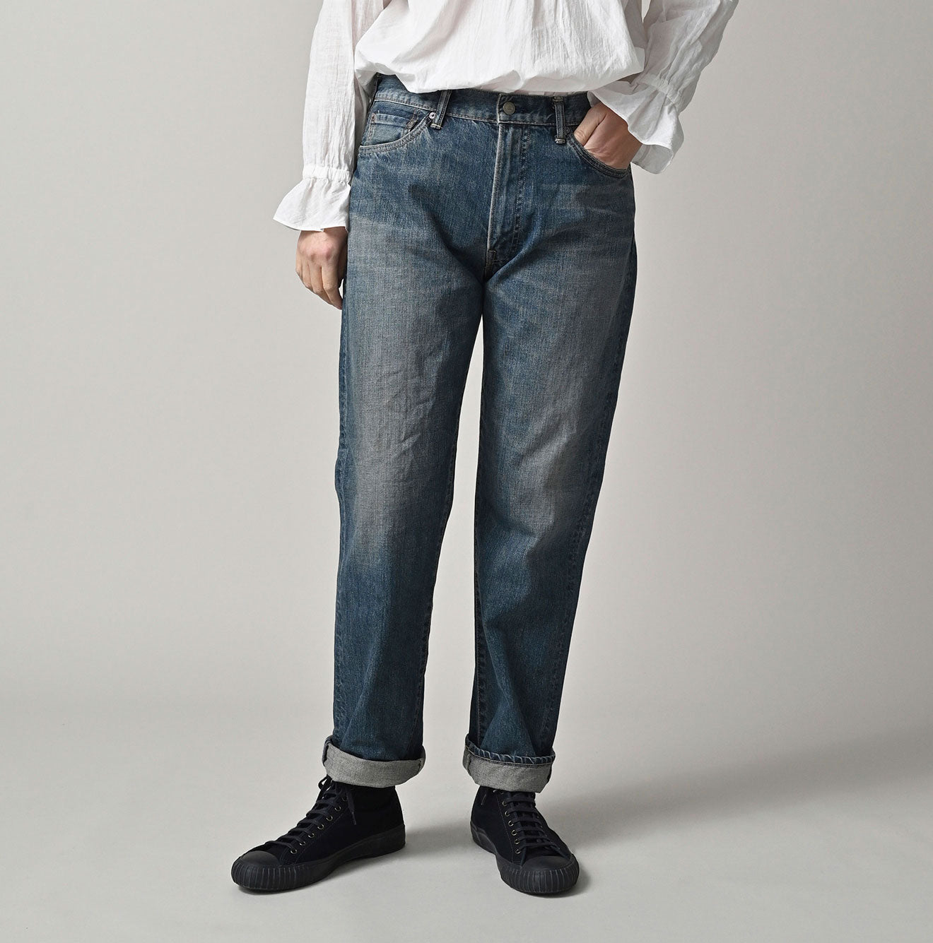 Rye Mugi Denim Crosby 89 Zyu Female Model