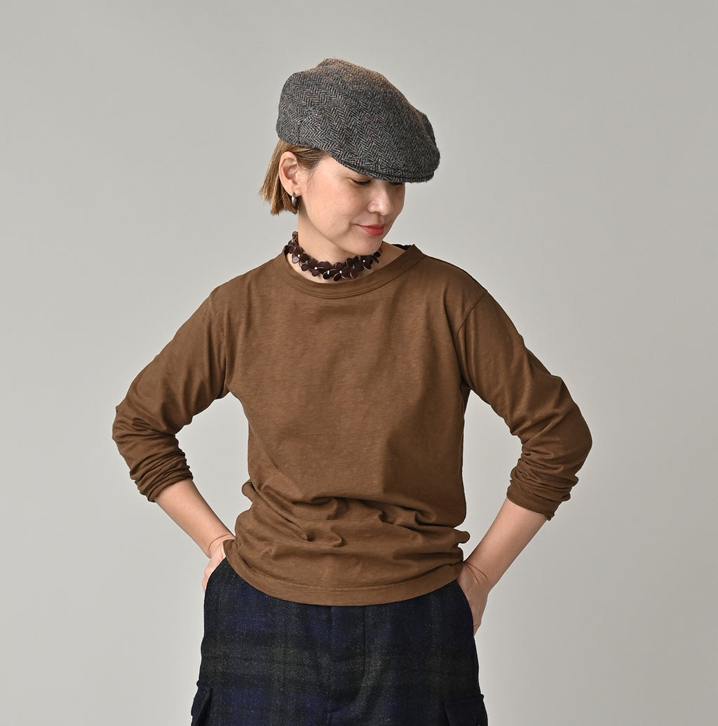Tenjiku 908 45 Star Long Sleeve T-shirt Female Model