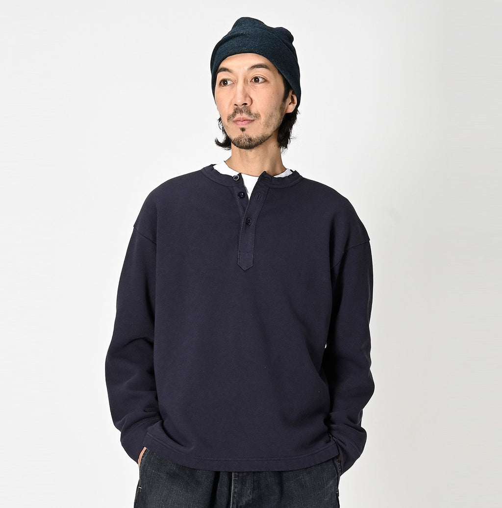 Urake 908 Henley Male Model