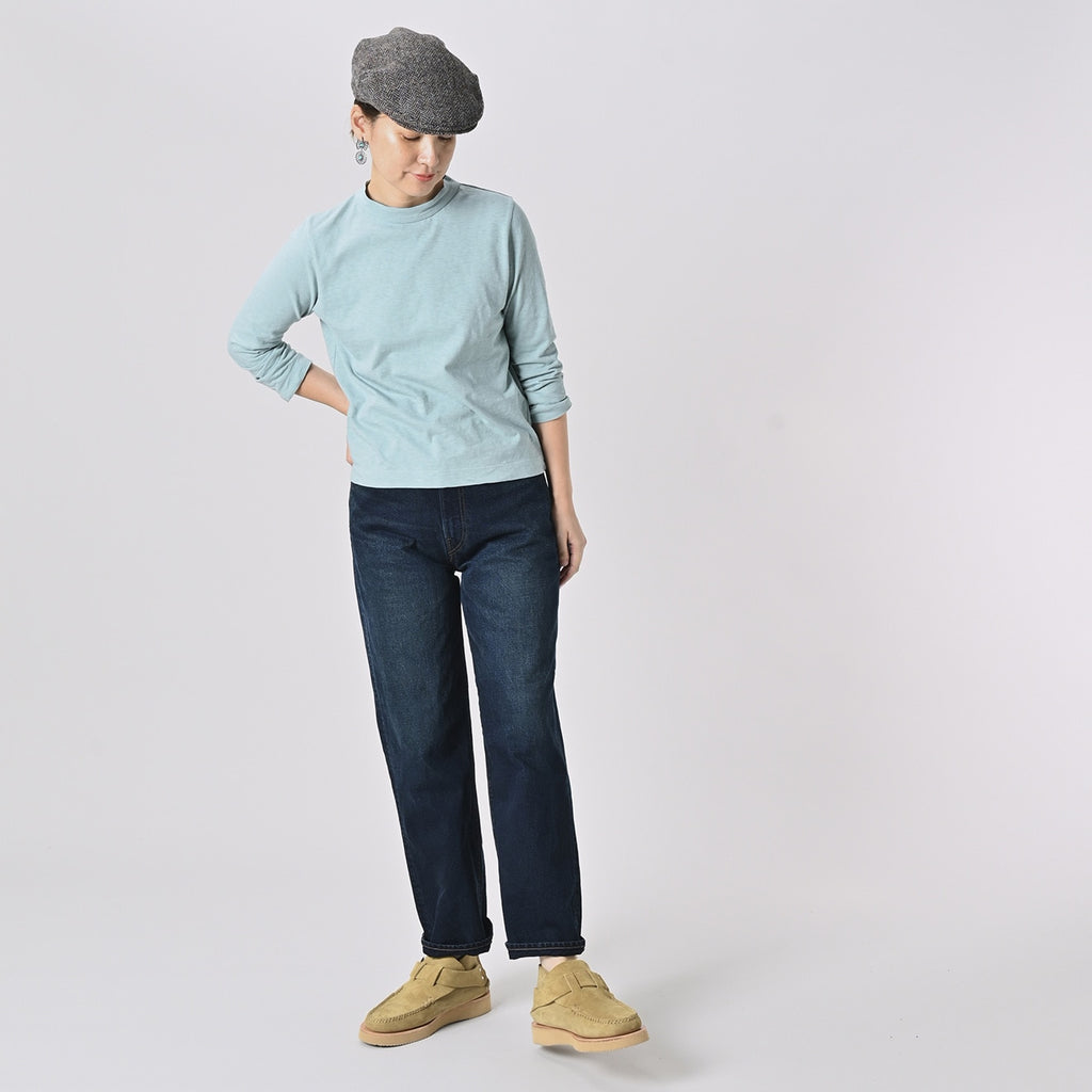 Square T-shirt Female Model