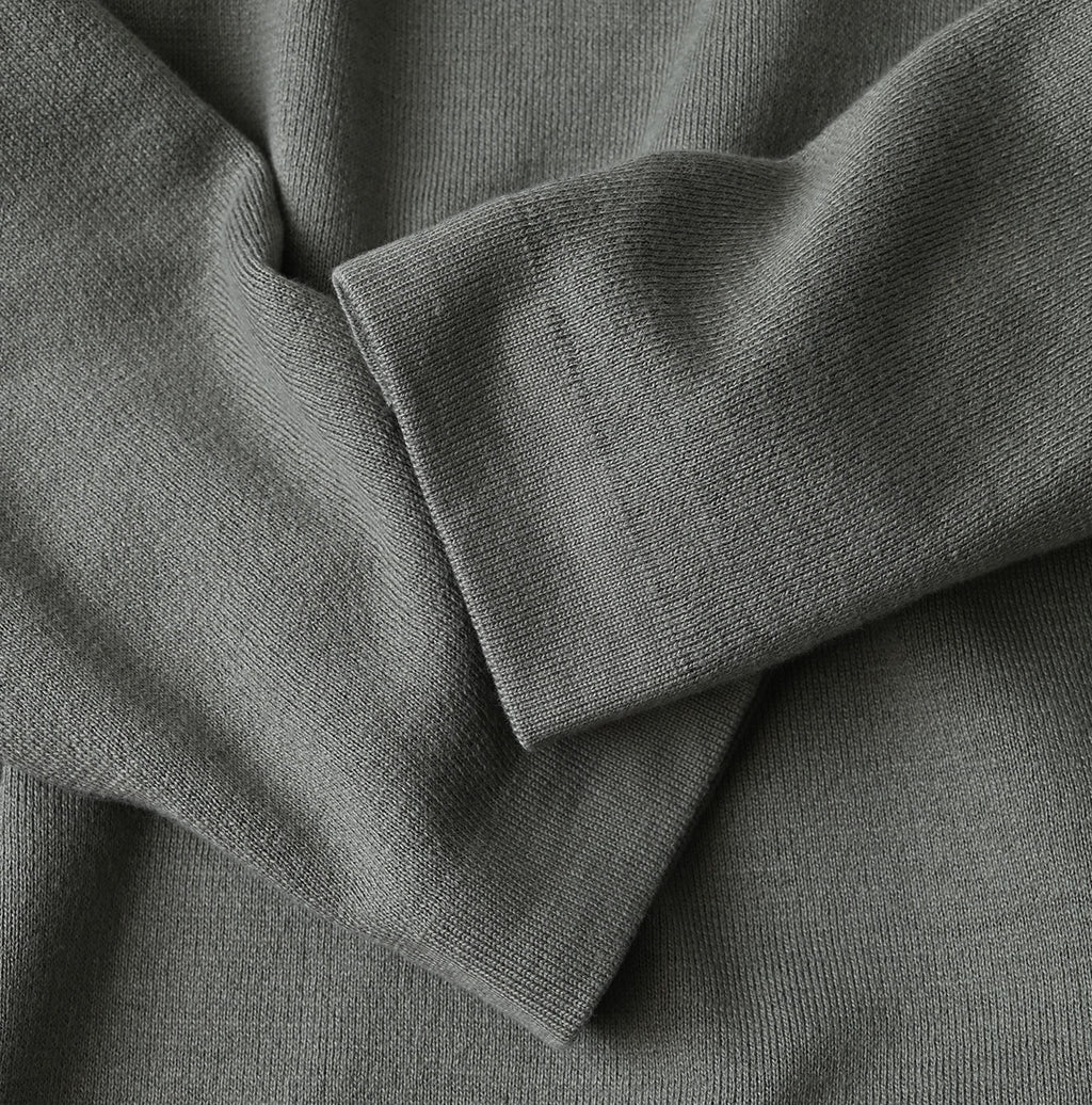 Smooth Yock Neck M Shirt Detail