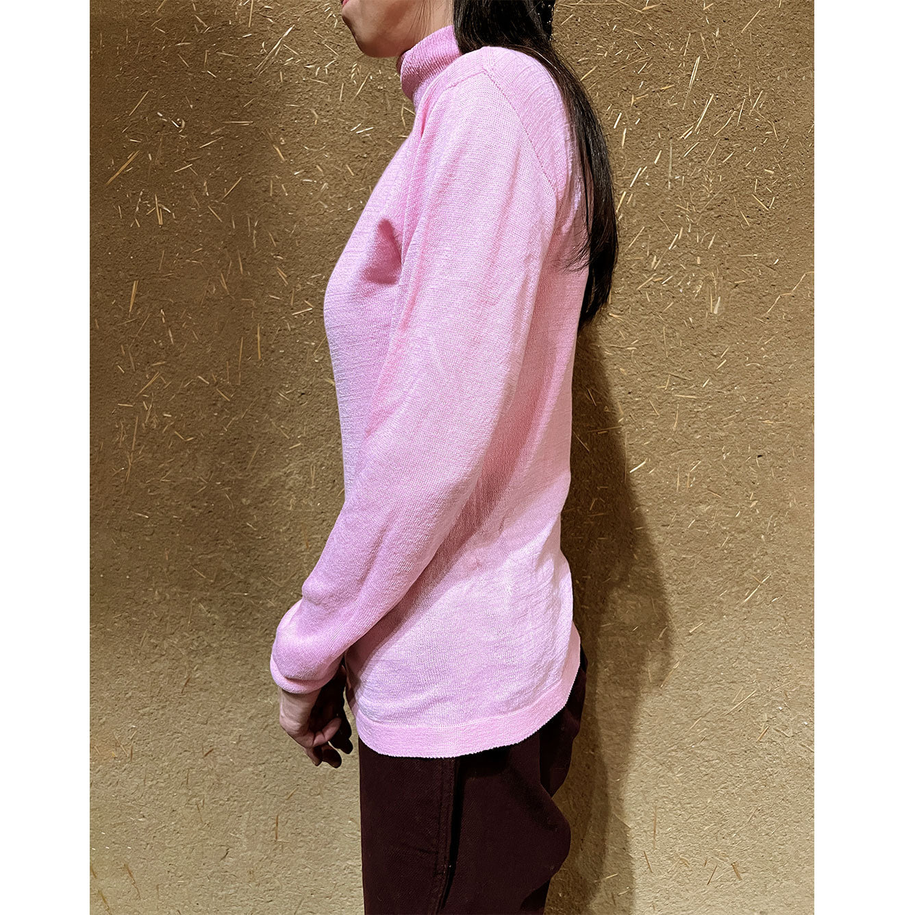 Whole Super Gauze Cotton 908 Turtle Neck T-shirt Female Model