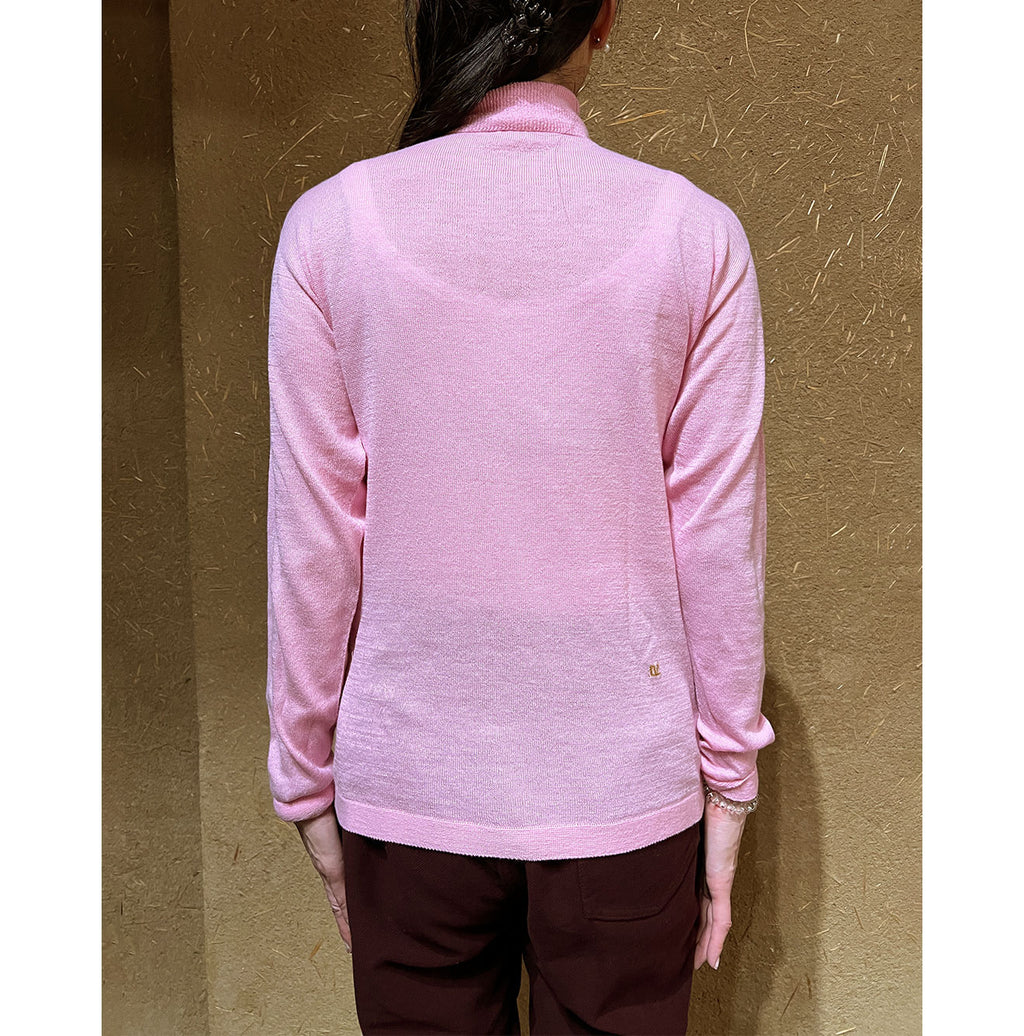 Whole Super Gauze Cotton 908 Turtle Neck T-shirt Female Model