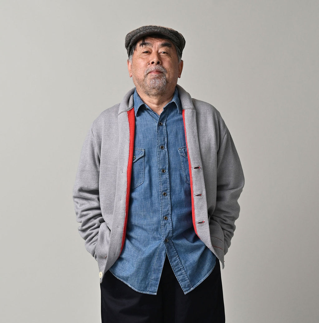 Smooth 908 Shawl Cardigan Male Model