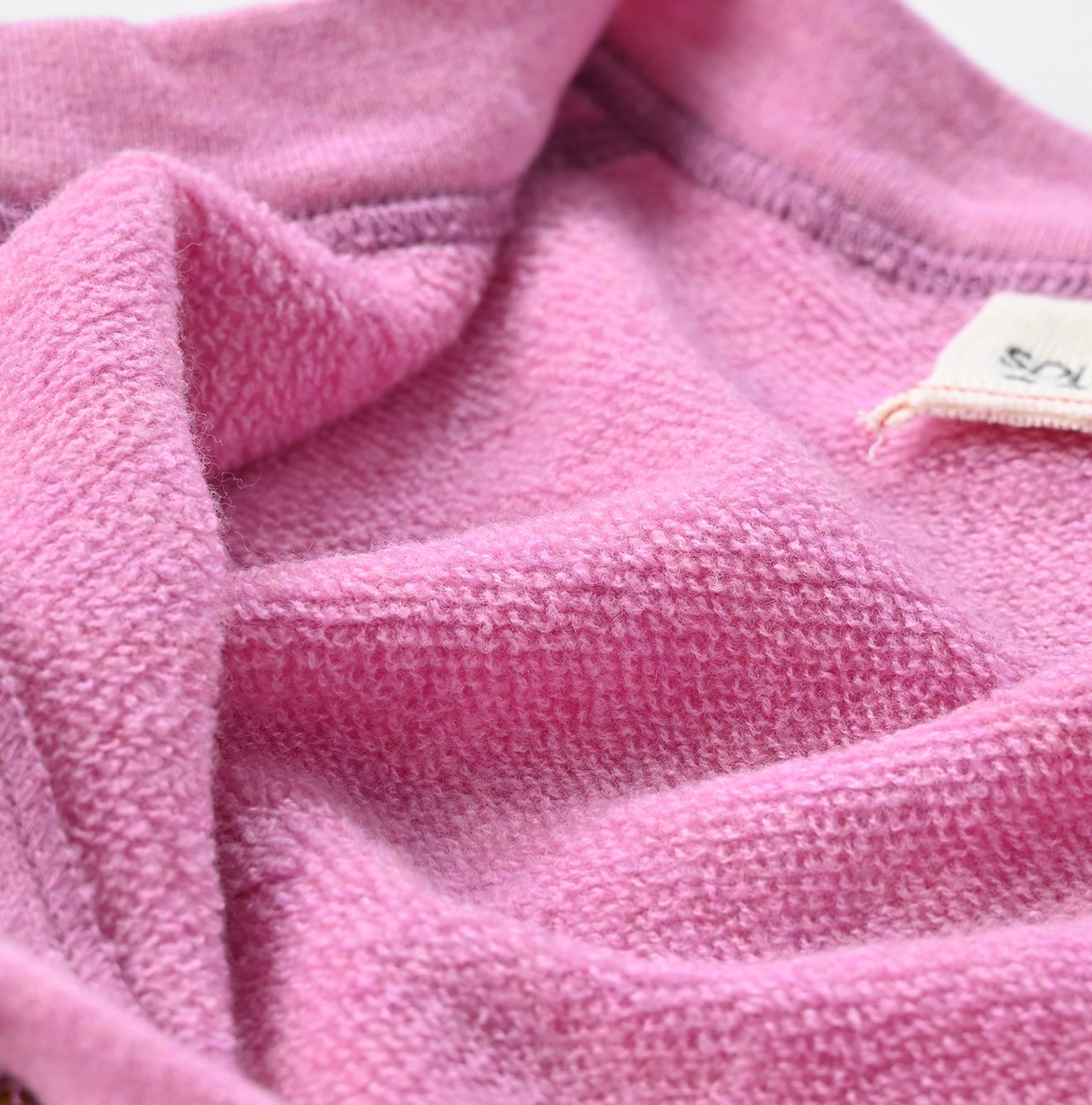 Horizontal Urake 908 Cardigan Detail