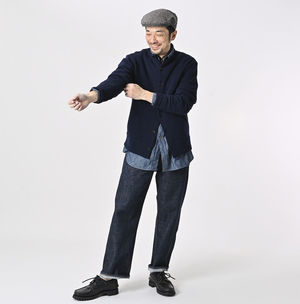 Horizontal Urake 908 Cardigan Male Model
