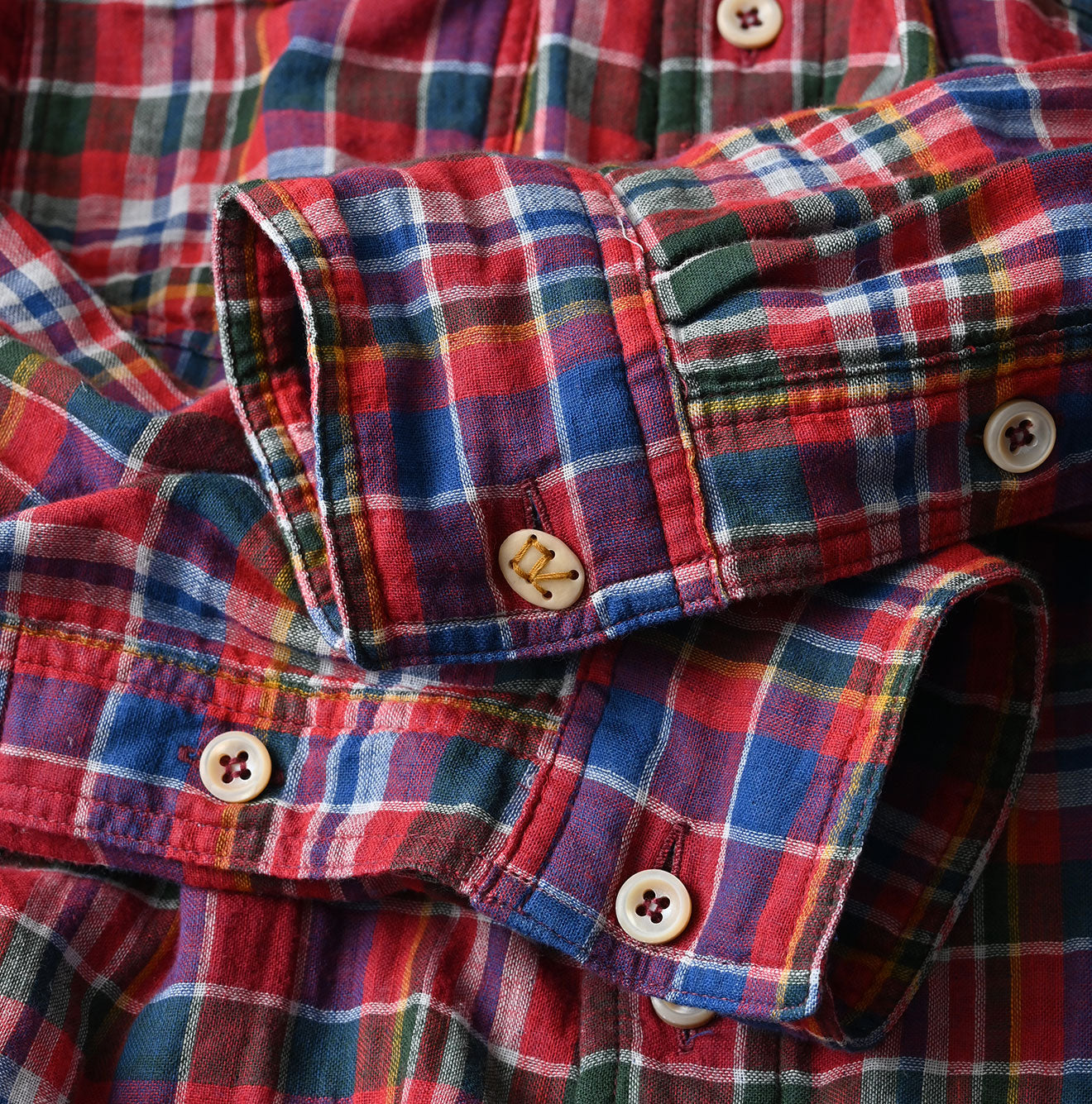 Gauze Double Woven 908 Gatcha-Pocket Shirt Detail