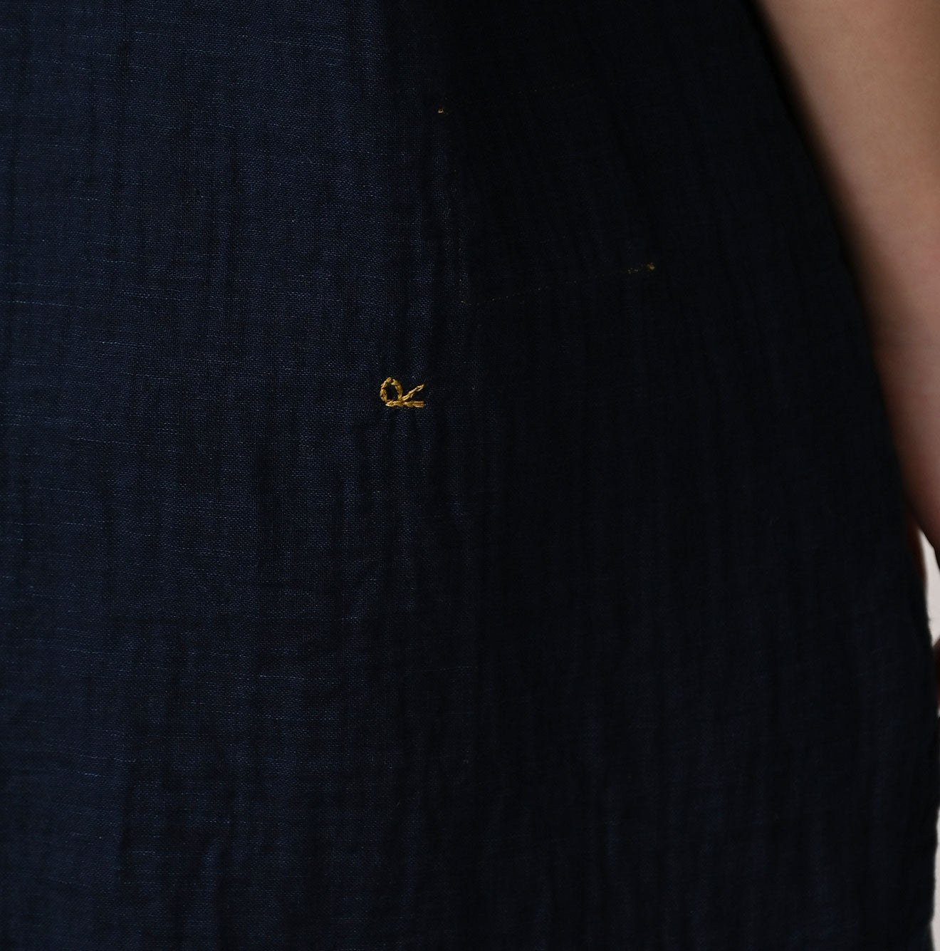 Indigo Gauze Double Woven 908 Gatcha-Pocket Shirt Detail