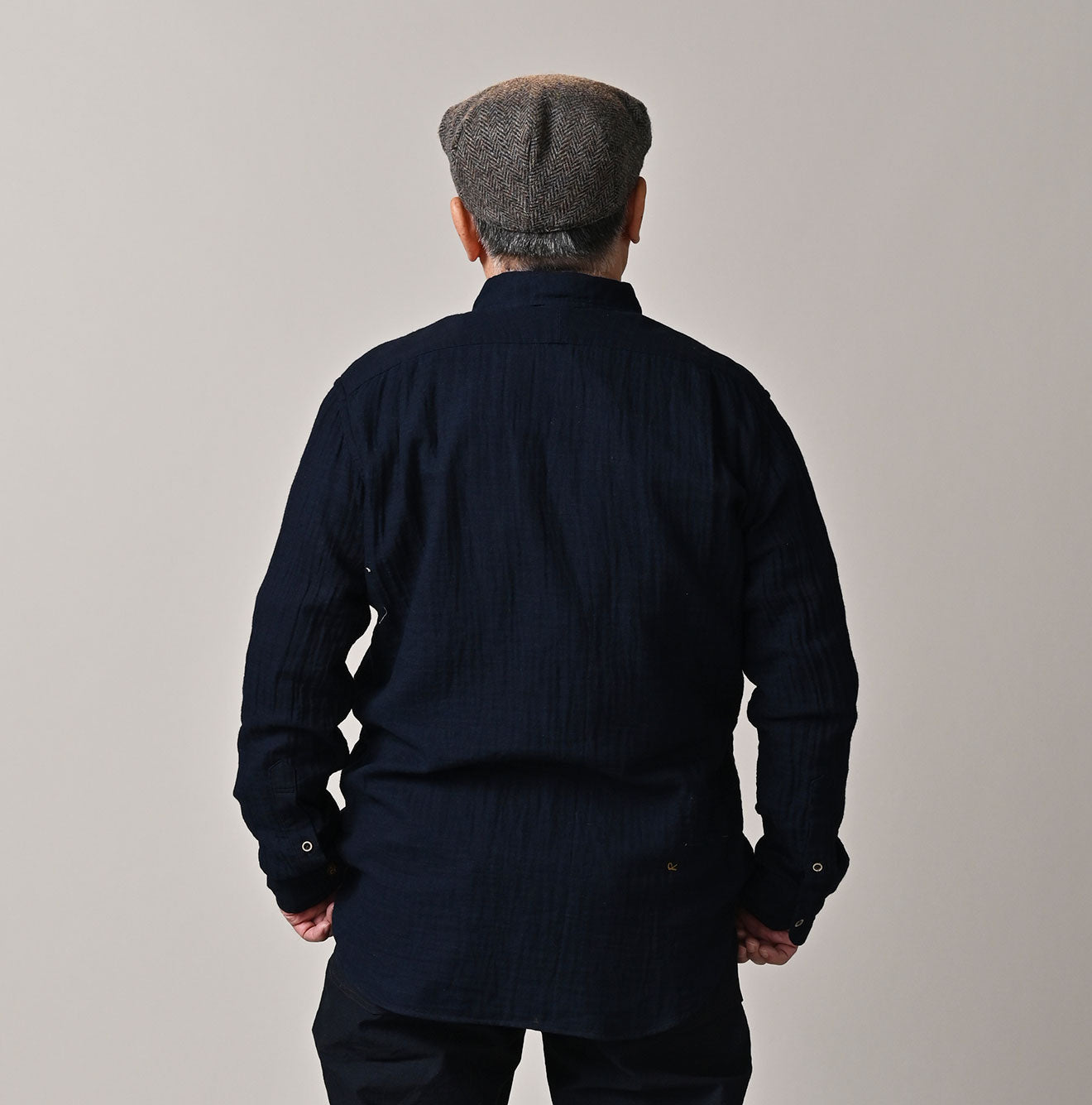 Indigo Gauze Double Woven 908 Loafer Button Down Shirt Male Model