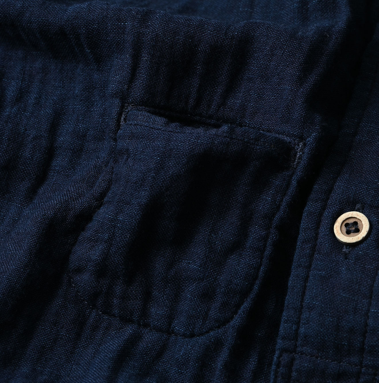 Indigo Gauze Double Woven 908 Loafer Button Down Shirt Detail