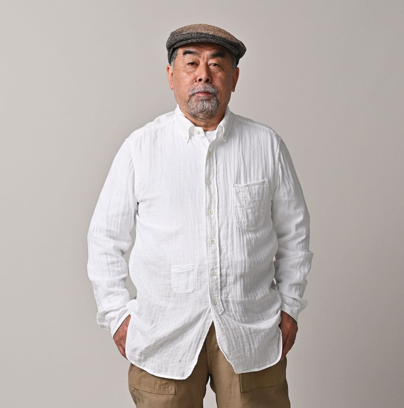 Gauze Double Woven 908 Loafer Button Down Shirt White Male Model