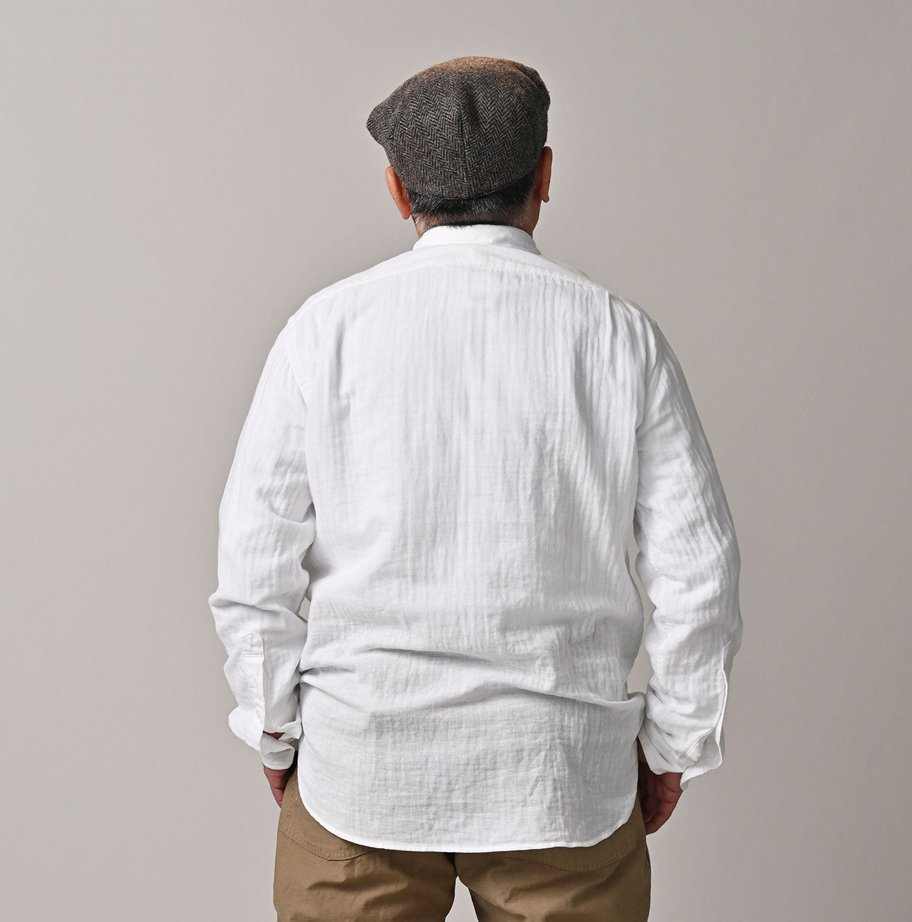 Gauze Double Woven 908 Loafer Button Down Shirt White Male Model