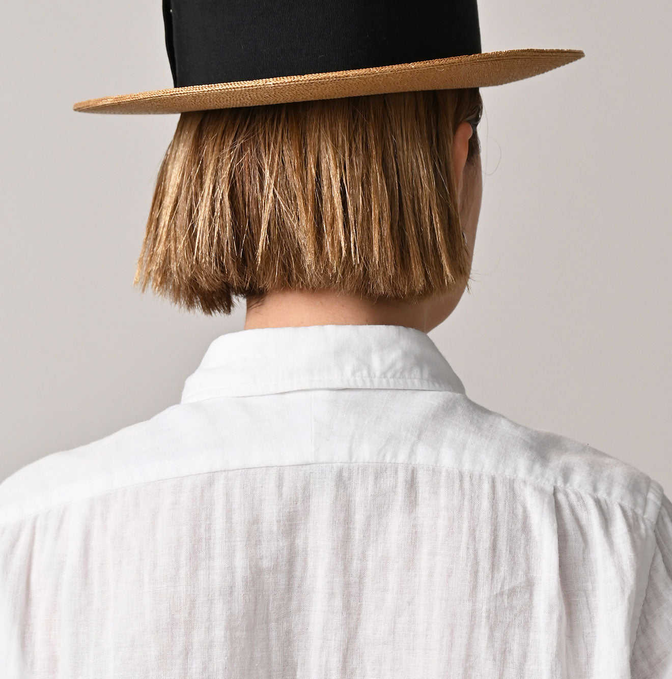 Gauze Double Woven 908 Loafer Button Down Shirt White Detail